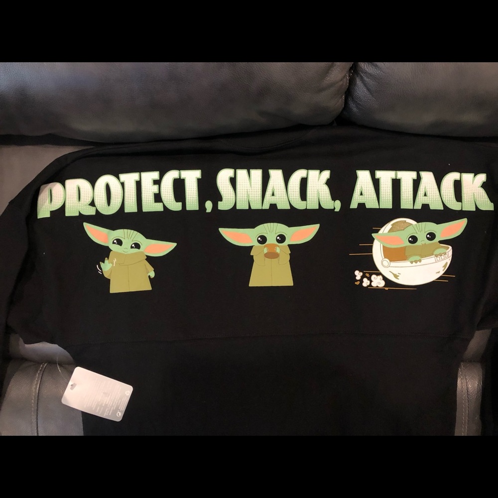 NWT Baby Yoda Grogu Spirit Jersey size S Snack